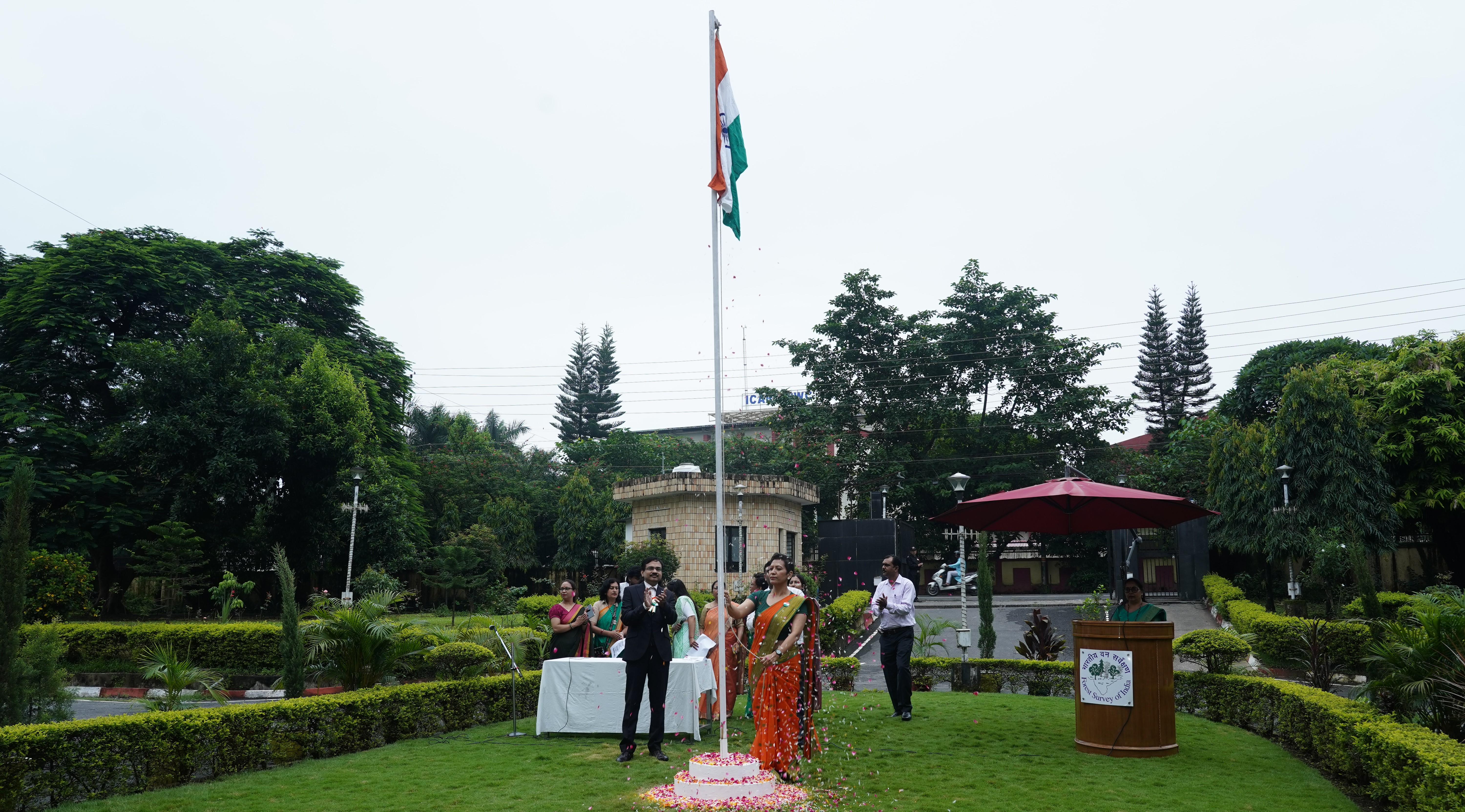 At the Forest Survey of India, Independence Day was celebrated with enthusiasm and fervour on 15 August 2026. The programme commenced with the collective singing of the National Song 